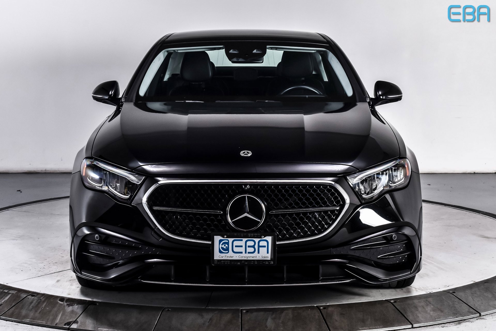 Used 2025 Mercedes-Benz E 350 4MATIC Sedan image 8