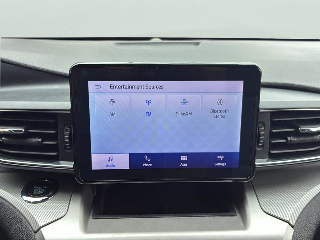 Used 2022 Ford Explorer XLT w/ Equipment Group 202A image 28