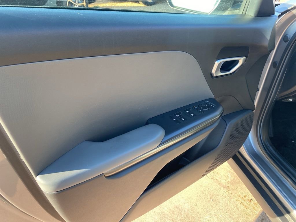 Certified 2025 Kia K4 FWD image 19