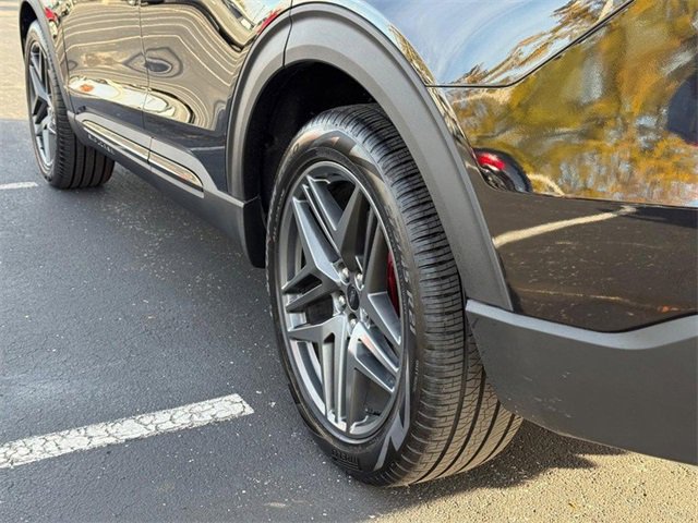 Used 2025 Ford Explorer ST w/ Sun And Sound Package image 6