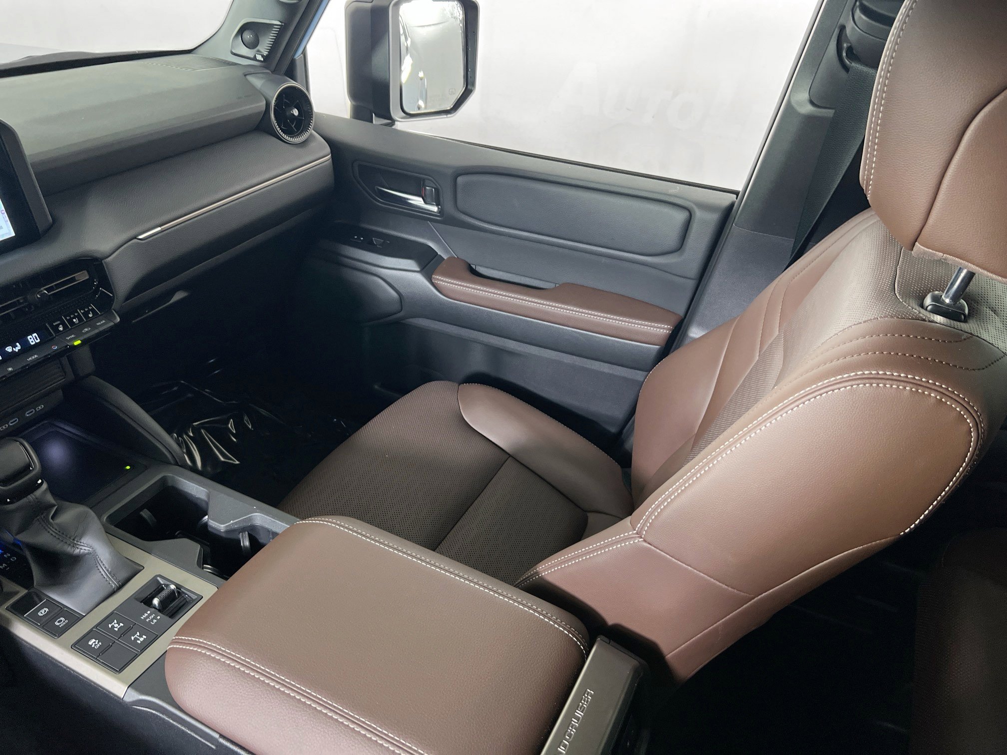 Used 2025 Toyota Land Cruiser w/ Premium Package image 24