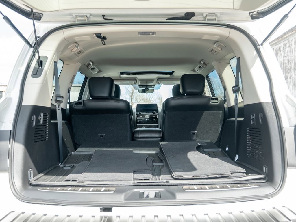 Used 2024 Nissan Armada Platinum w/ Captain's Chairs Package AWD/4WD image 38