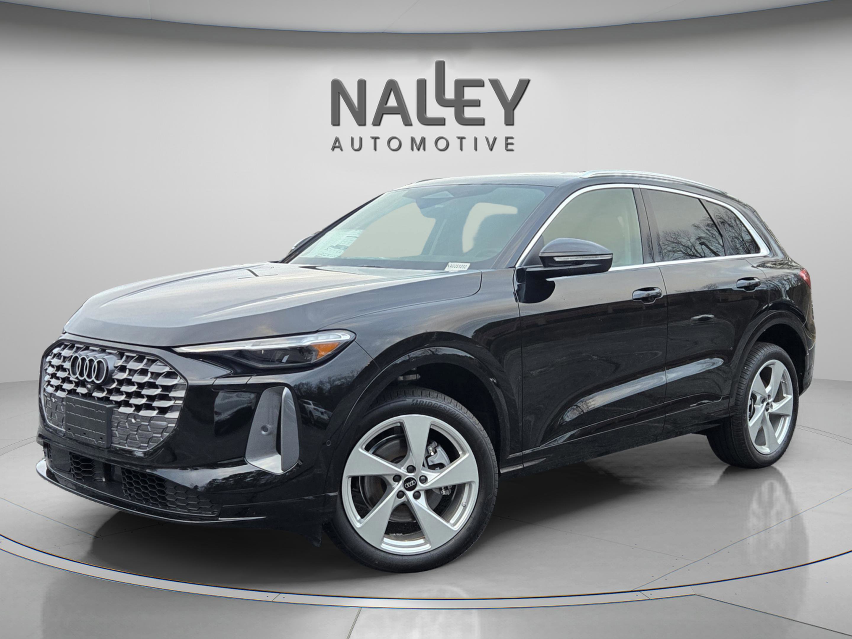 New 2025 Audi Q5 Premium Plus image 1