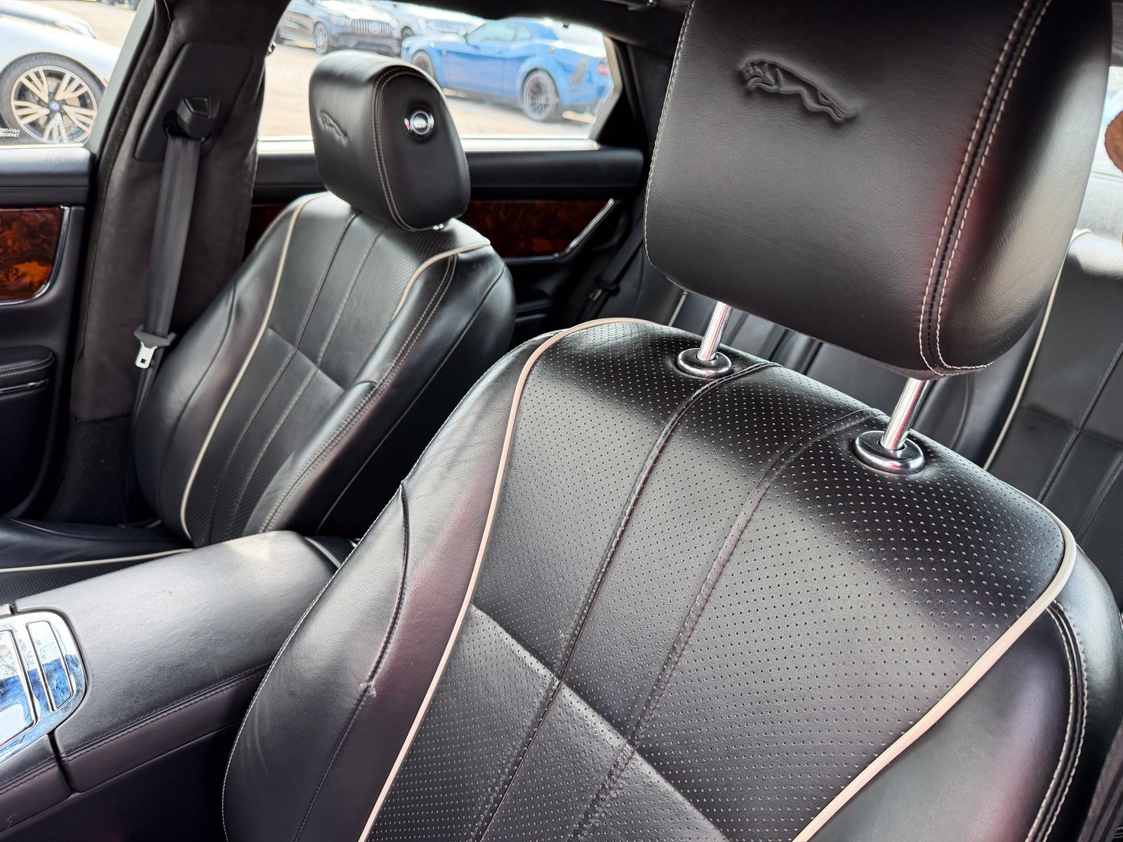 Used 2015 Jaguar XJ L Portfolio RWD image 29
