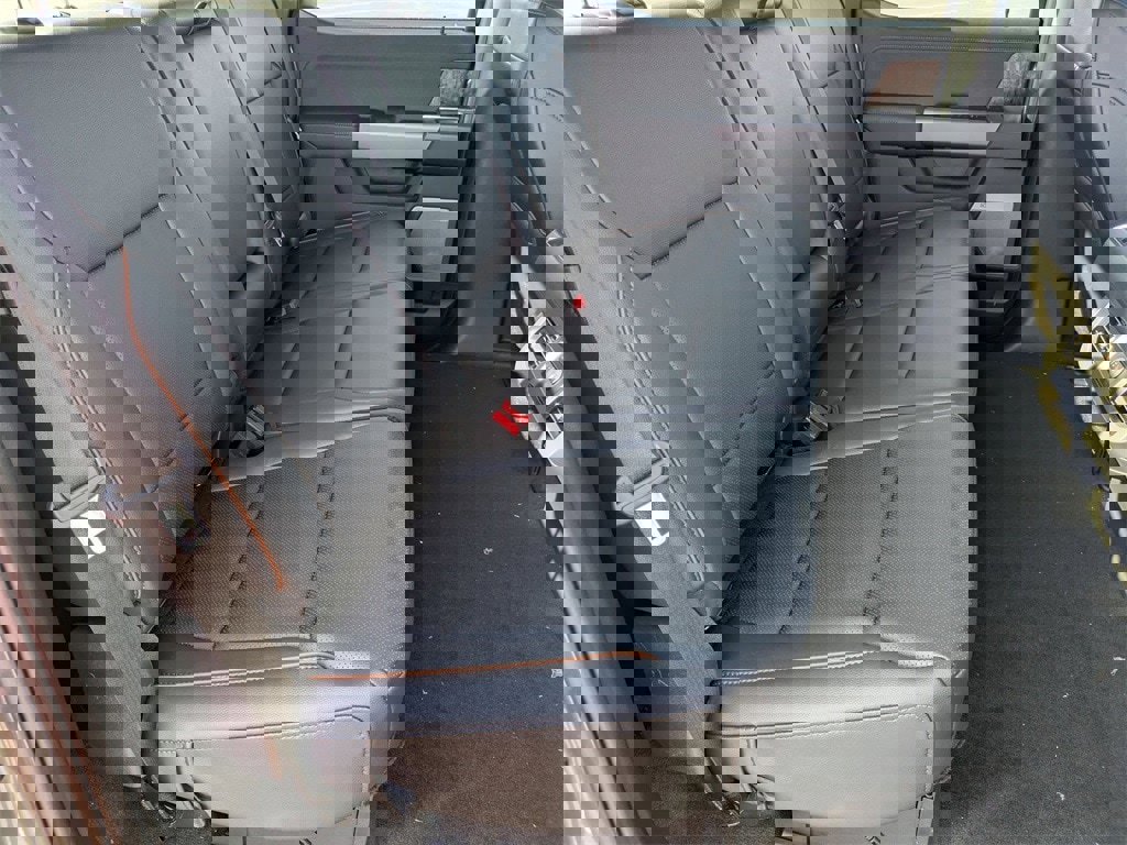 New 2026 Ford F250 Lariat w/ FX4 Off-Road Package image 19