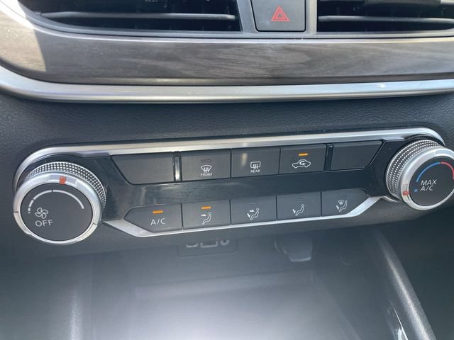 Used 2024 Nissan Altima 2.5 SV FWD image 33