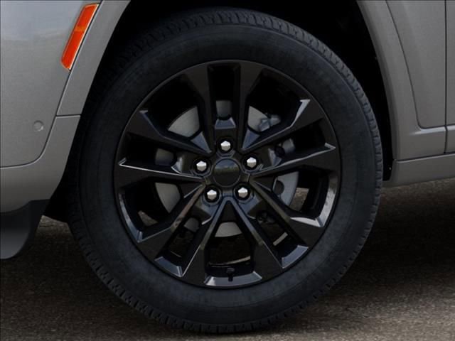 New 2026 Jeep Grand Cherokee L Limited AWD/4WD image 8