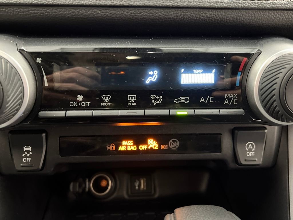 Used 2025 Toyota RAV4 LE image 45