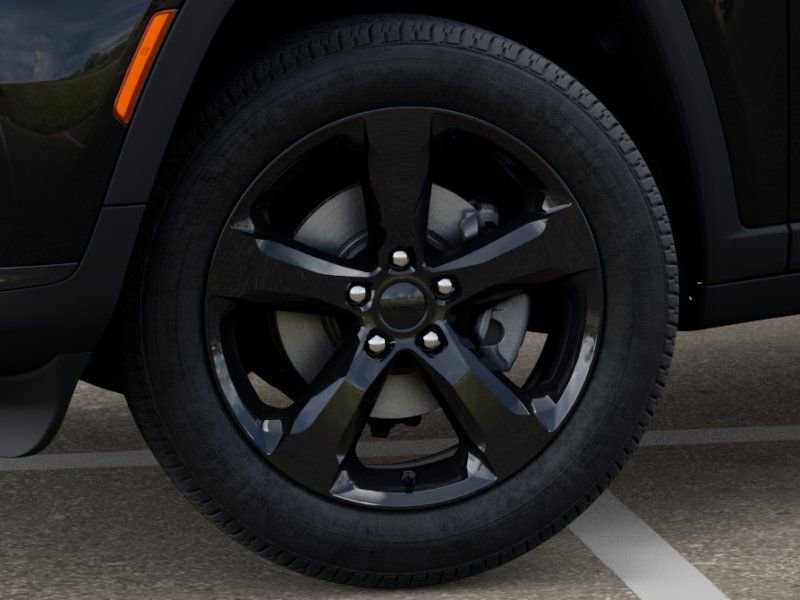 New 2025 Jeep Grand Cherokee L Altitude image 8