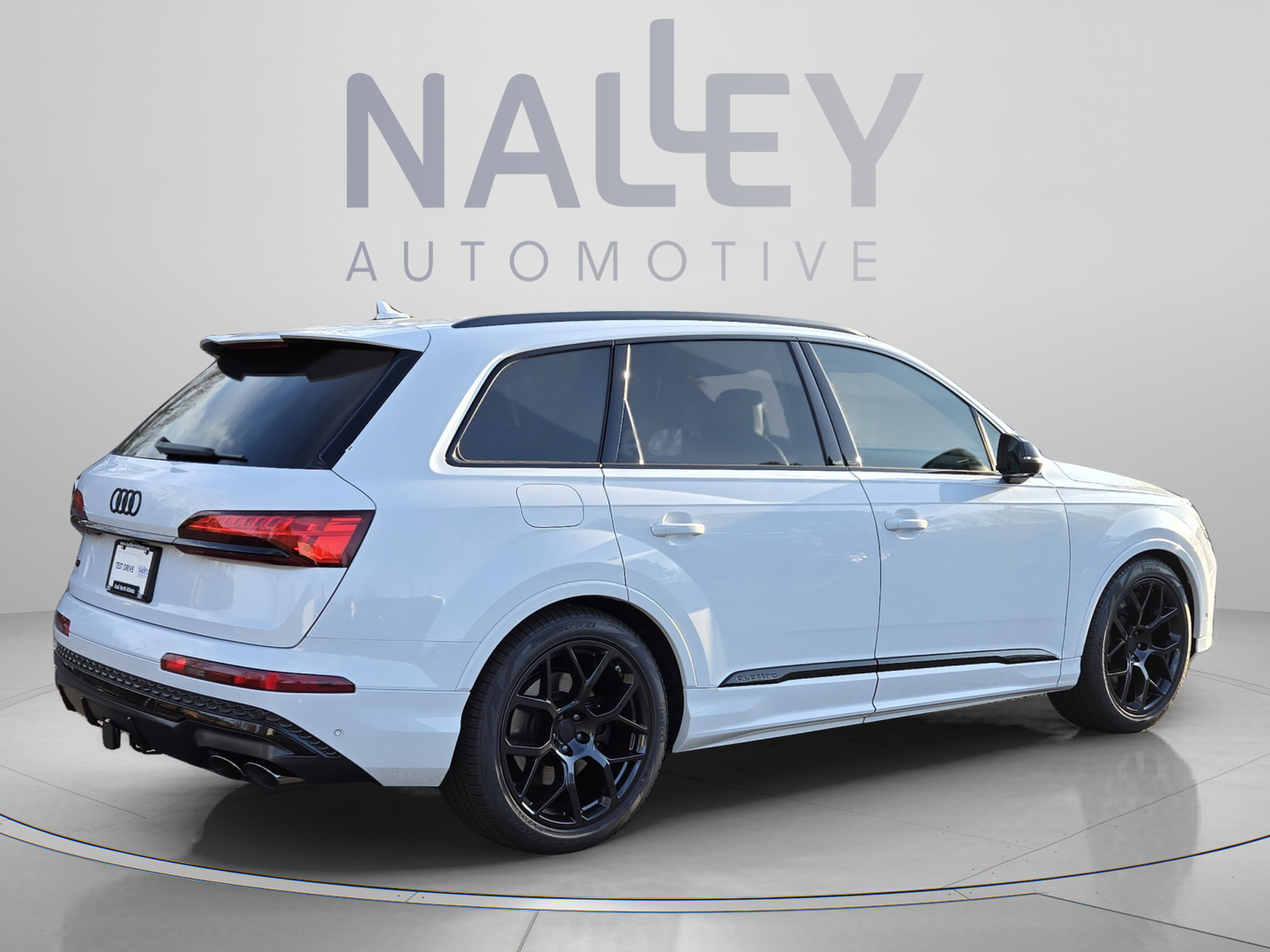 New 2026 Audi SQ7 Premium Plus AWD/4WD image 6