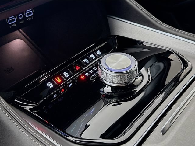 Used 2023 Jeep Wagoneer Series II RWD image 17