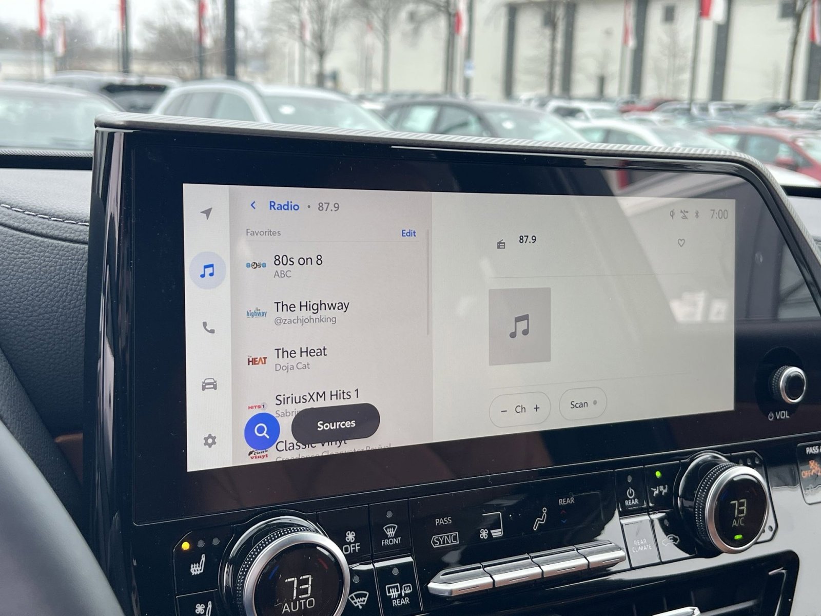 New 2026 Toyota Highlander Platinum image 13