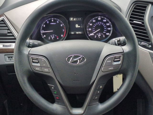 Used 2018 Hyundai Santa Fe SE FWD image 16