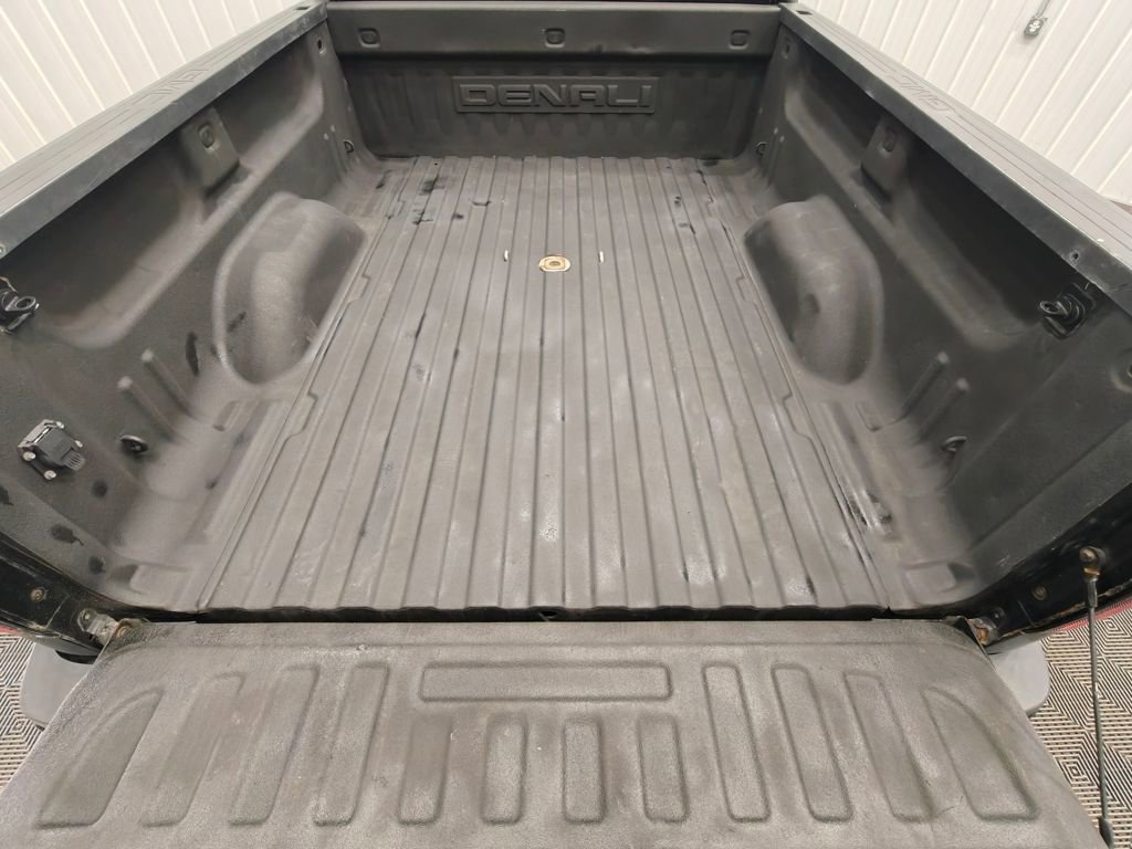 Used 2017 GMC Sierra 2500 Denali w/ Suspension Package, Off-Road image 24