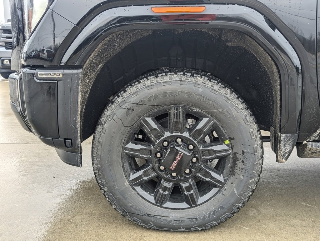 New 2026 GMC Sierra 2500 AT4 w/ AT4 Premium Plus Package image 10