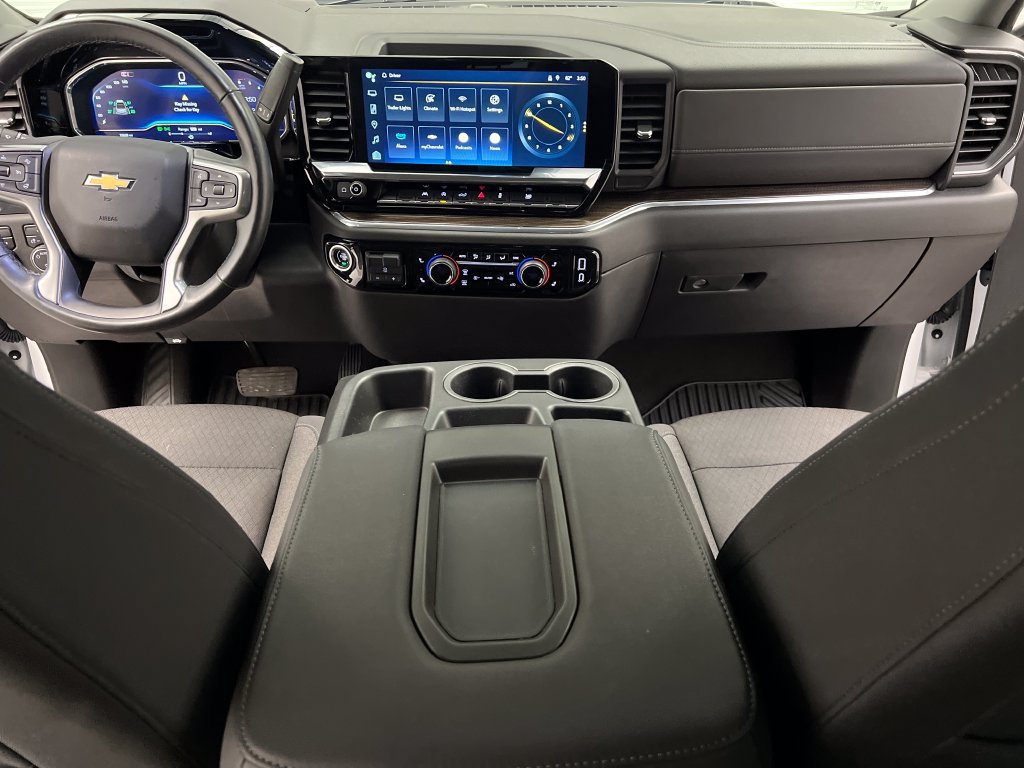 Used 2025 Chevrolet Silverado 1500 LT AWD/4WD image 37