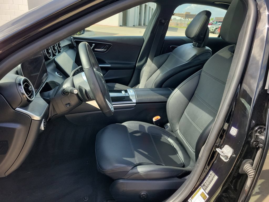 Used 2025 Mercedes-Benz C 300 4MATIC Sedan image 17