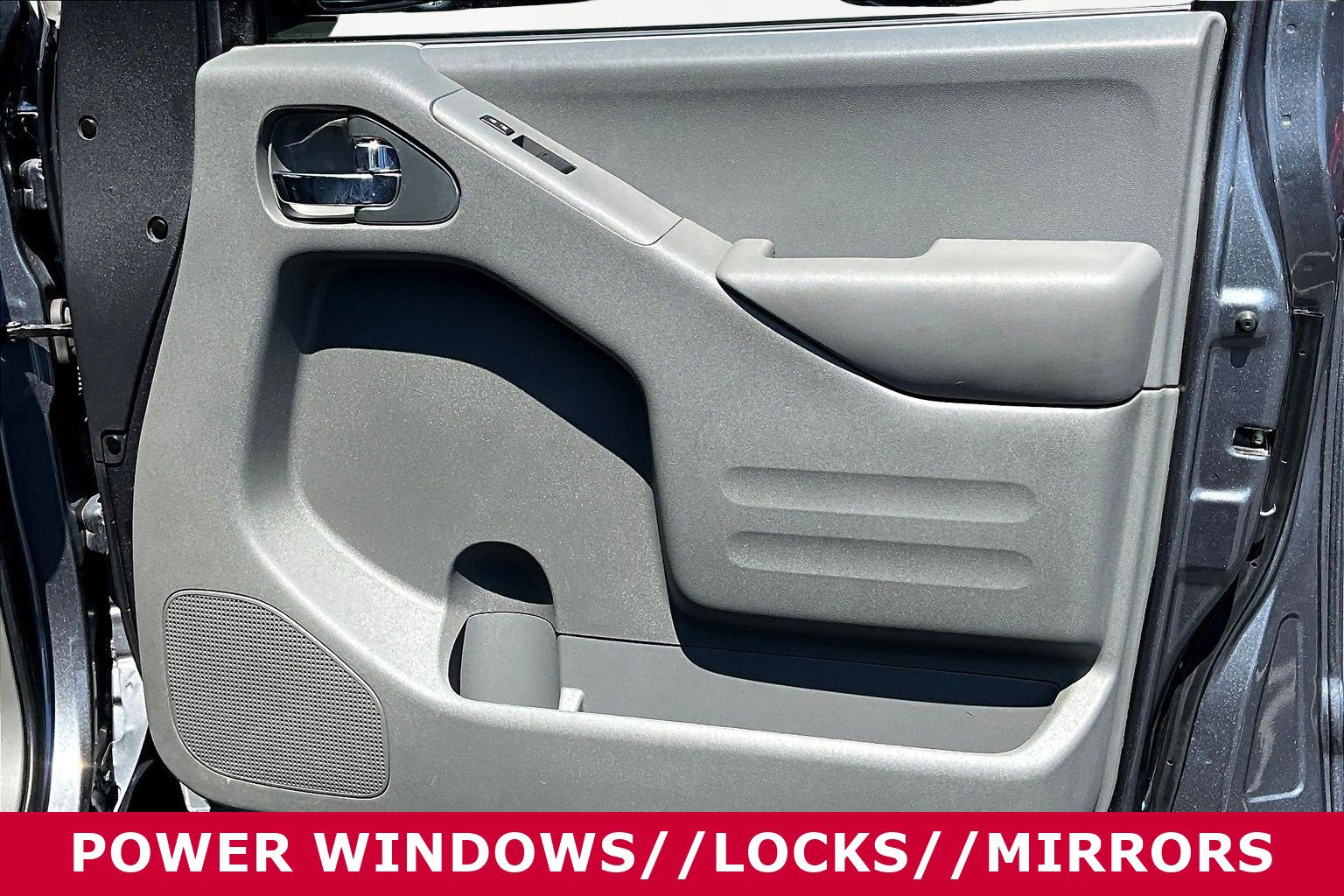 Used 2021 Nissan Frontier SV w/ Midnight Edition Floor Mats AWD/4WD image 26