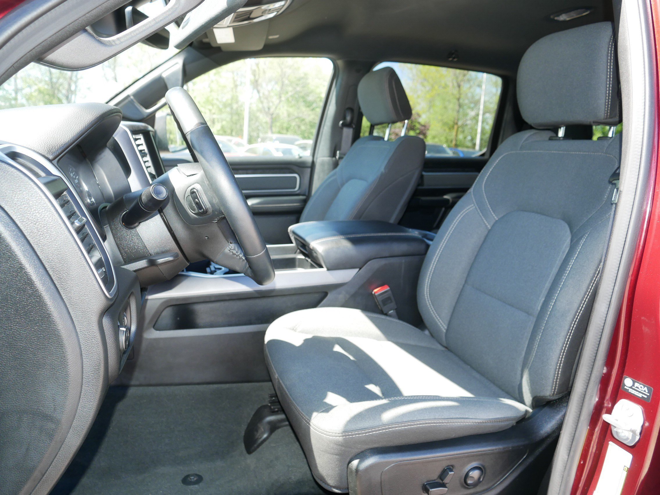 Used 2022 RAM 1500 Big Horn AWD/4WD image 34