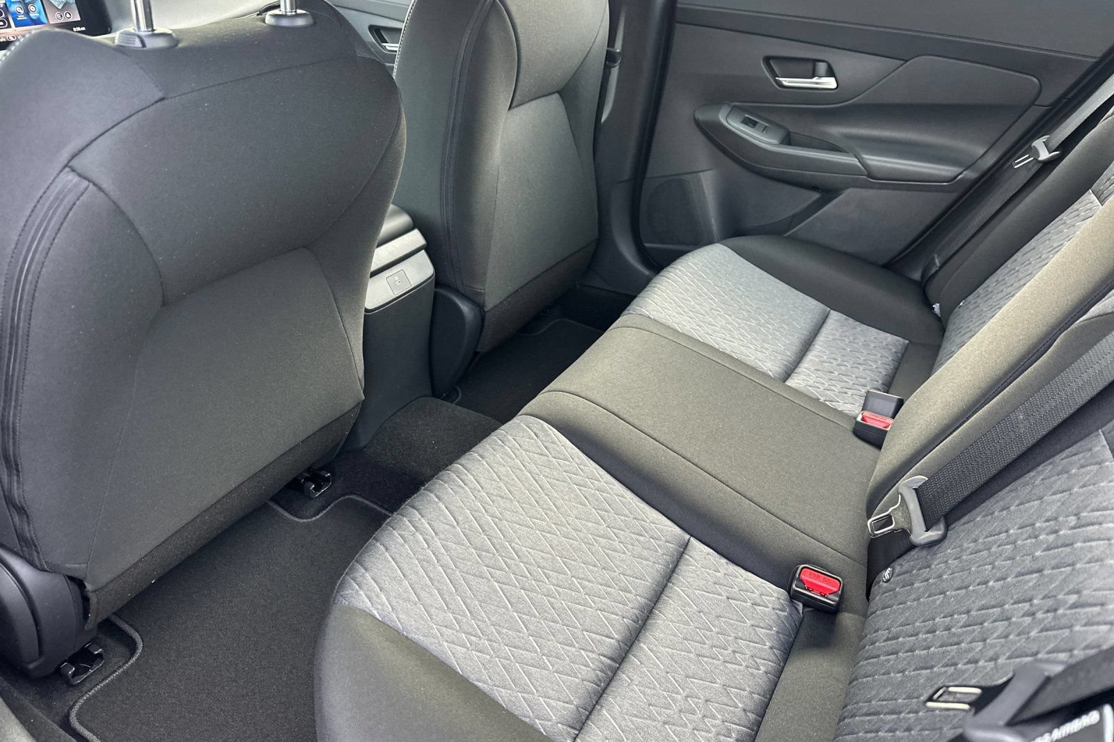 New 2026 Nissan Sentra SV w/ SV Convenience Package FWD image 14