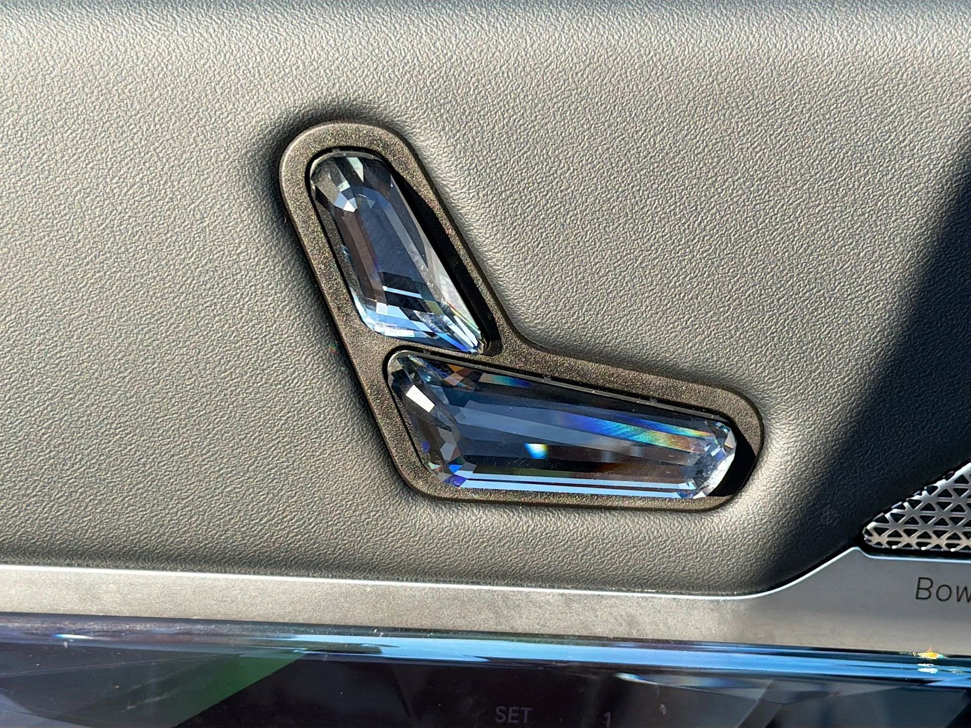 Certified 2025 BMW 740i xDrive image 26