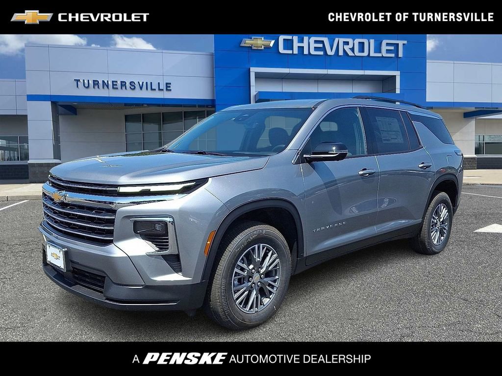 New 2026 Chevrolet Traverse LT w/ Driver Confidence Package
