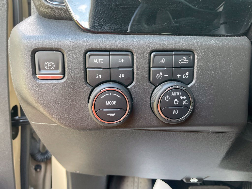 Used 2022 Chevrolet Silverado 1500 ZR2 AWD/4WD image 18