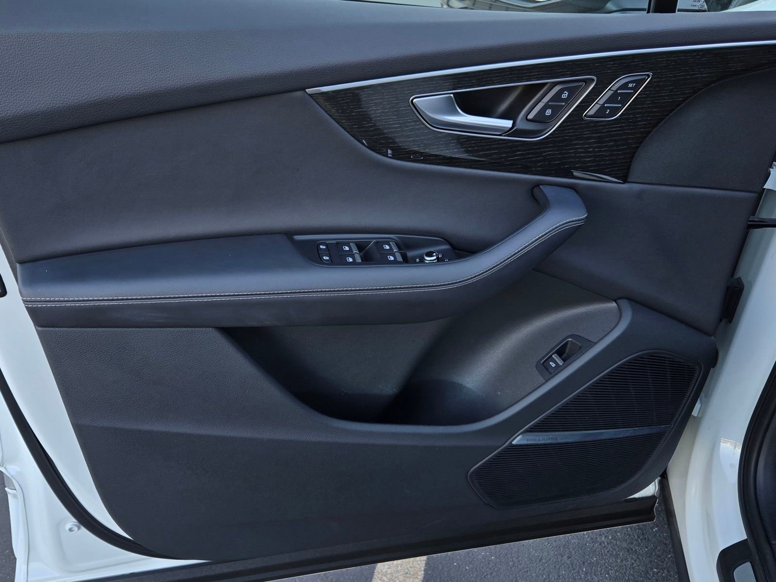 Used 2025 Audi Q7 3.0T Premium Plus image 9