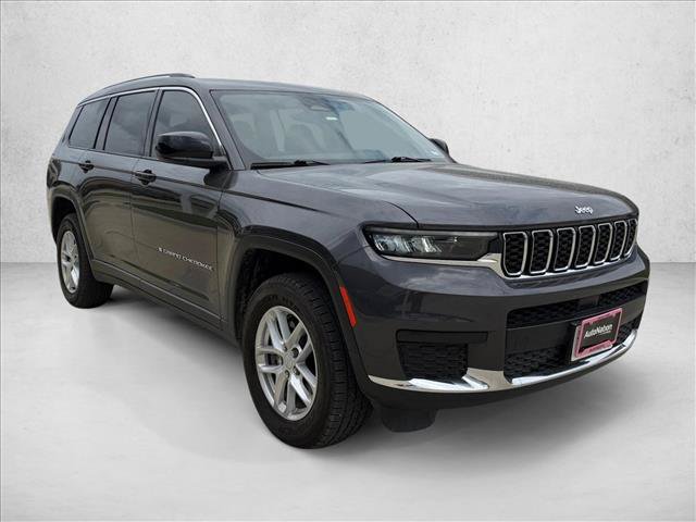 Used 2023 Jeep Grand Cherokee L Laredo RWD image 3