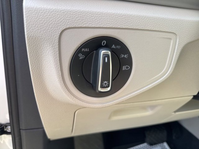 Used 2021 Volkswagen Atlas SEL image 36