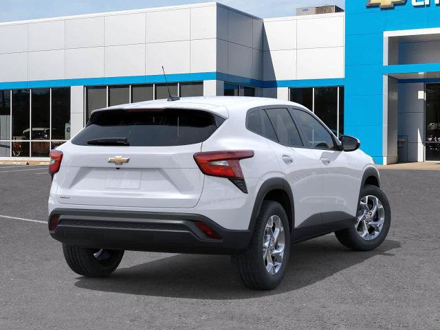 New 2026 Chevrolet Trax LS w/ LS Convenience Package FWD image 4