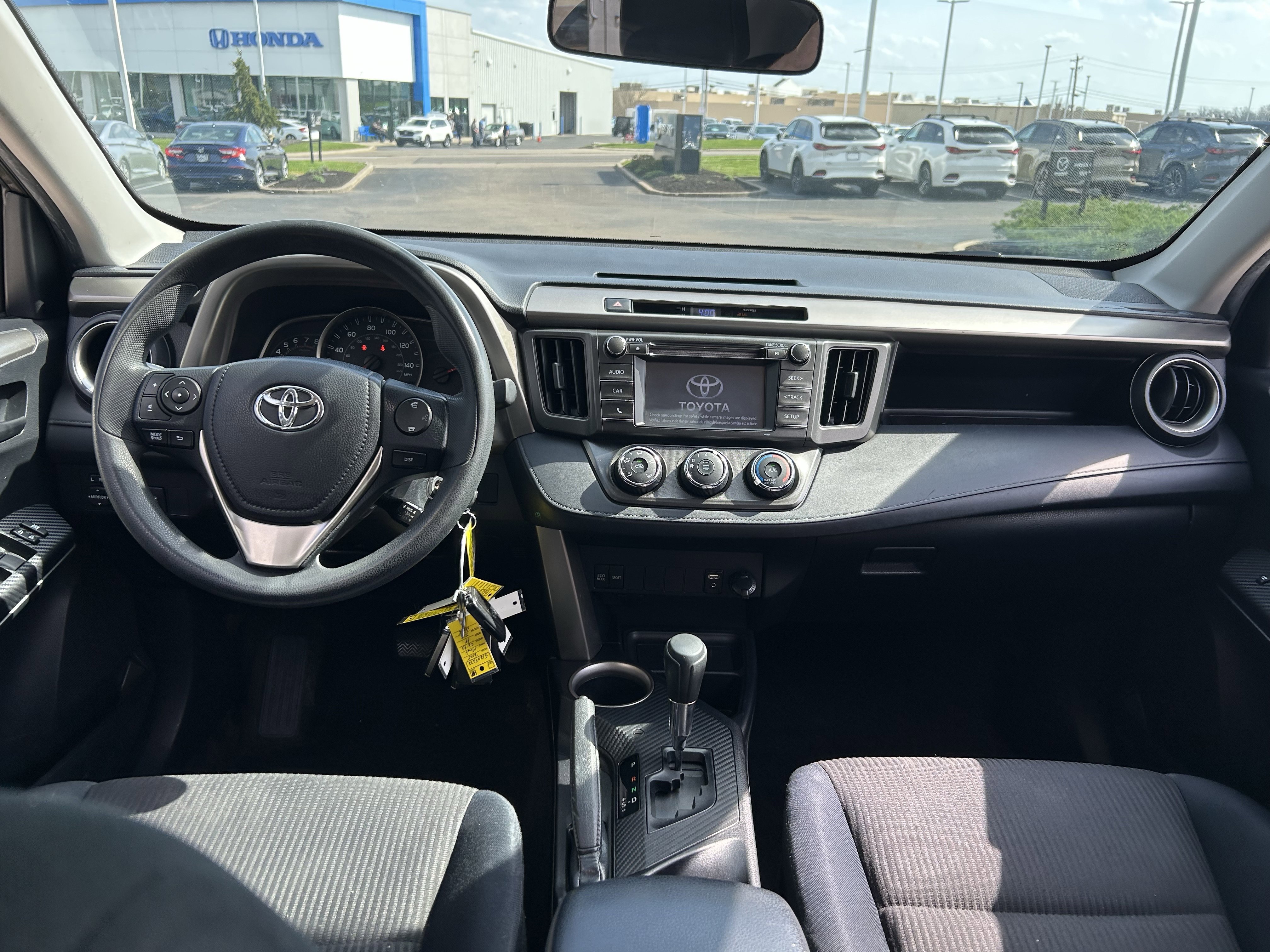 Used 2014 Toyota RAV4 LE image 9