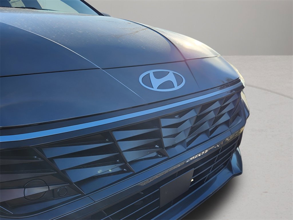 New 2026 Hyundai Elantra SEL Sport image 9