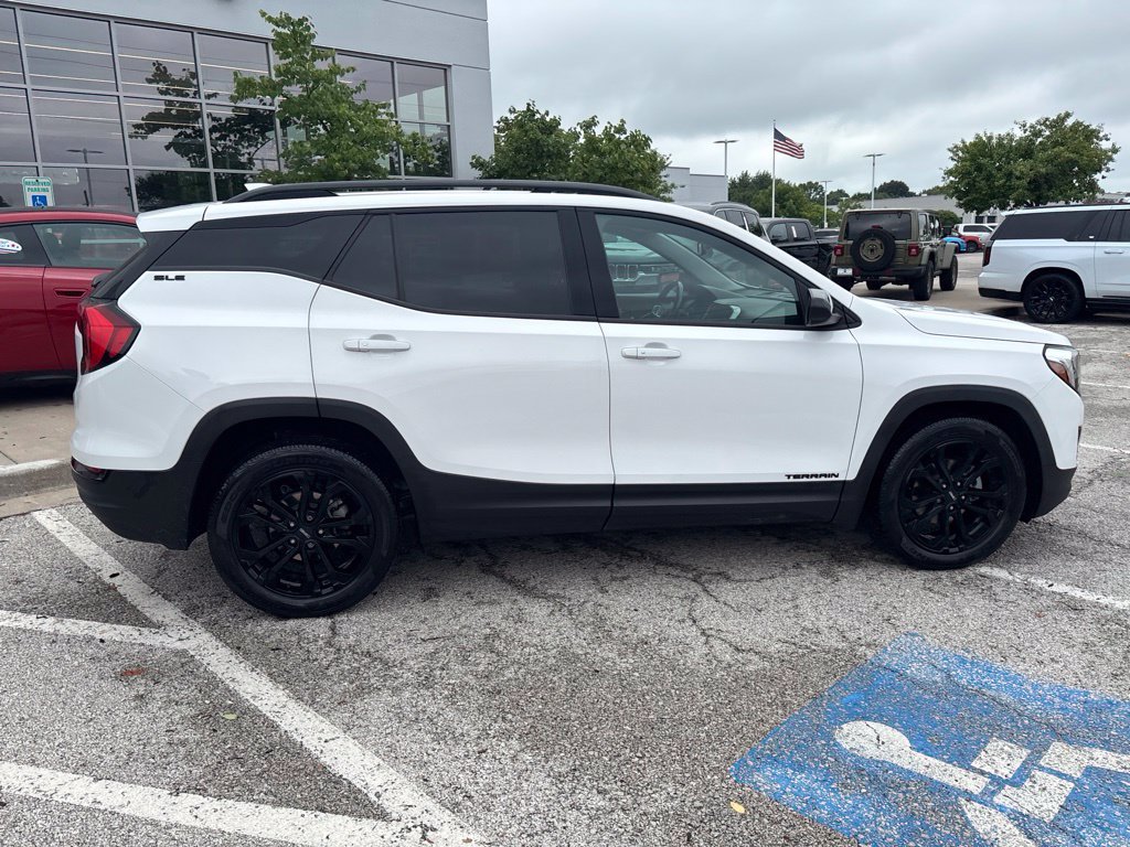 Used 2020 GMC Terrain SLE w/ Elevation Edition FWD image 26