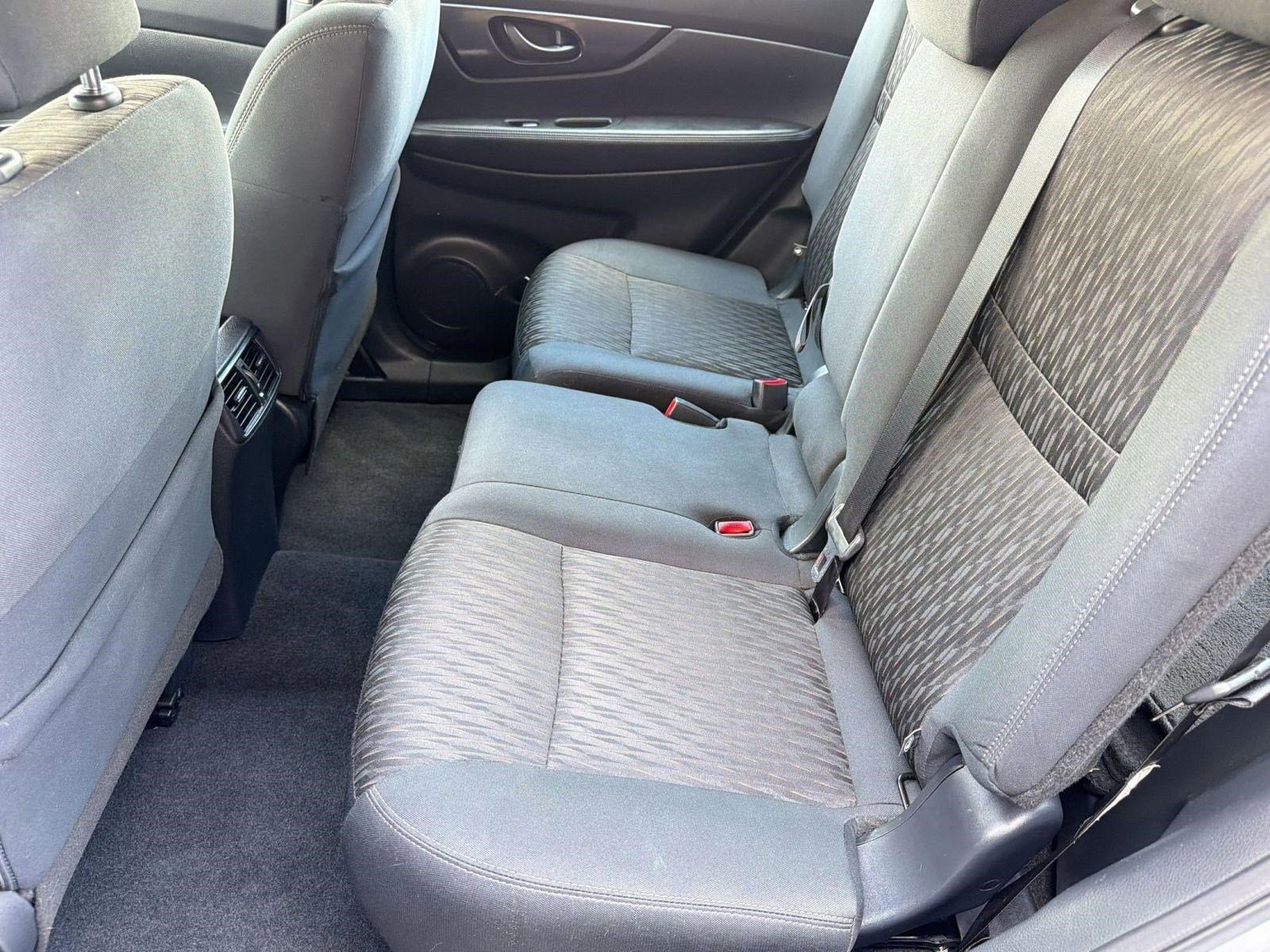 Used 2020 Nissan Rogue S FWD image 14