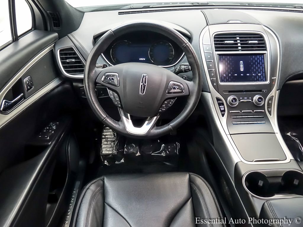 Used 2017 Lincoln MKX Premiere image 13