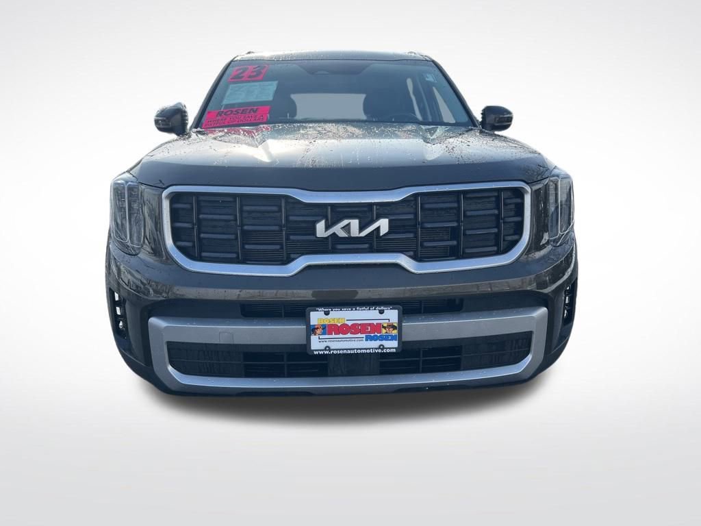 Certified 2023 Kia Telluride S w/ S Sunroof Package image 2