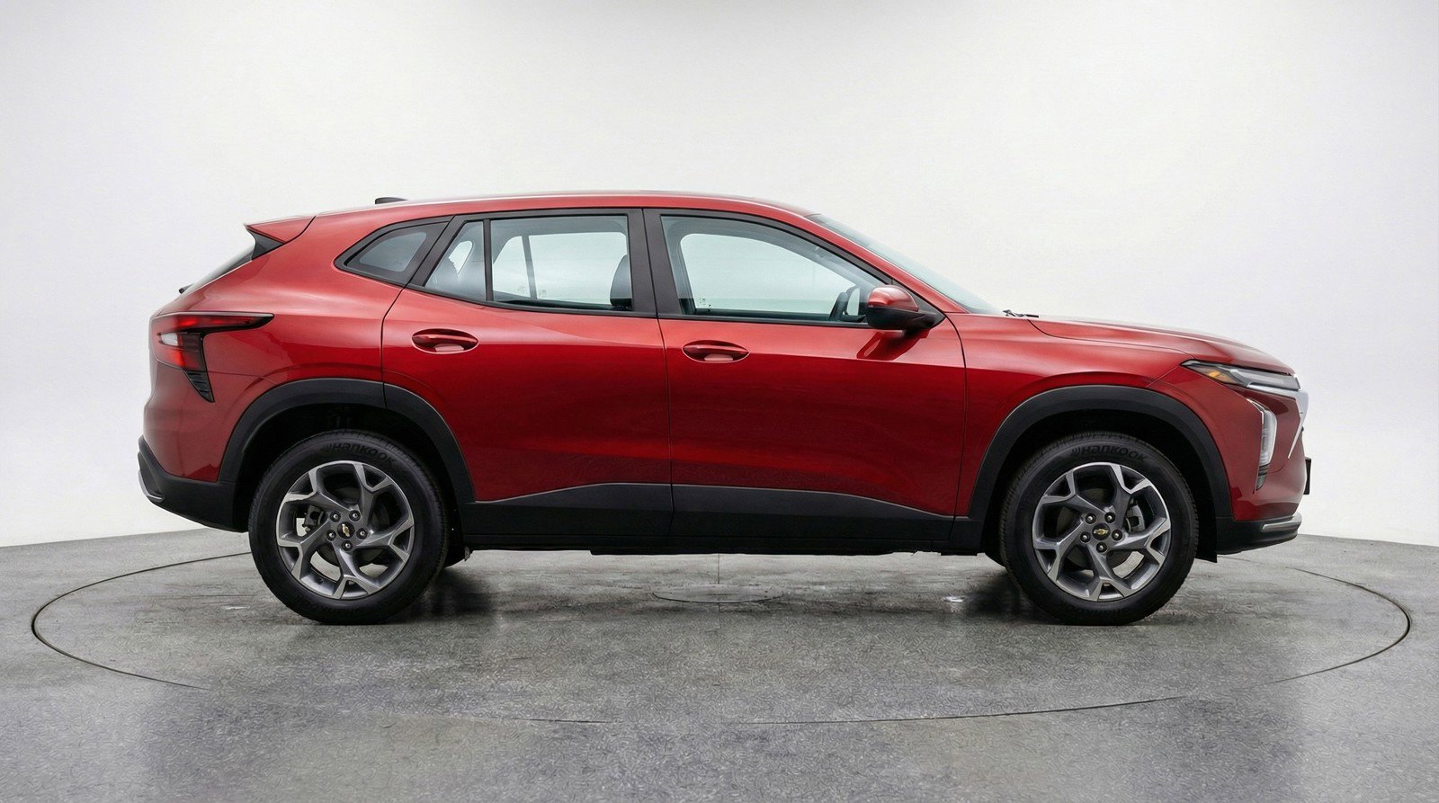 Used 2025 Chevrolet Trax LT image 11