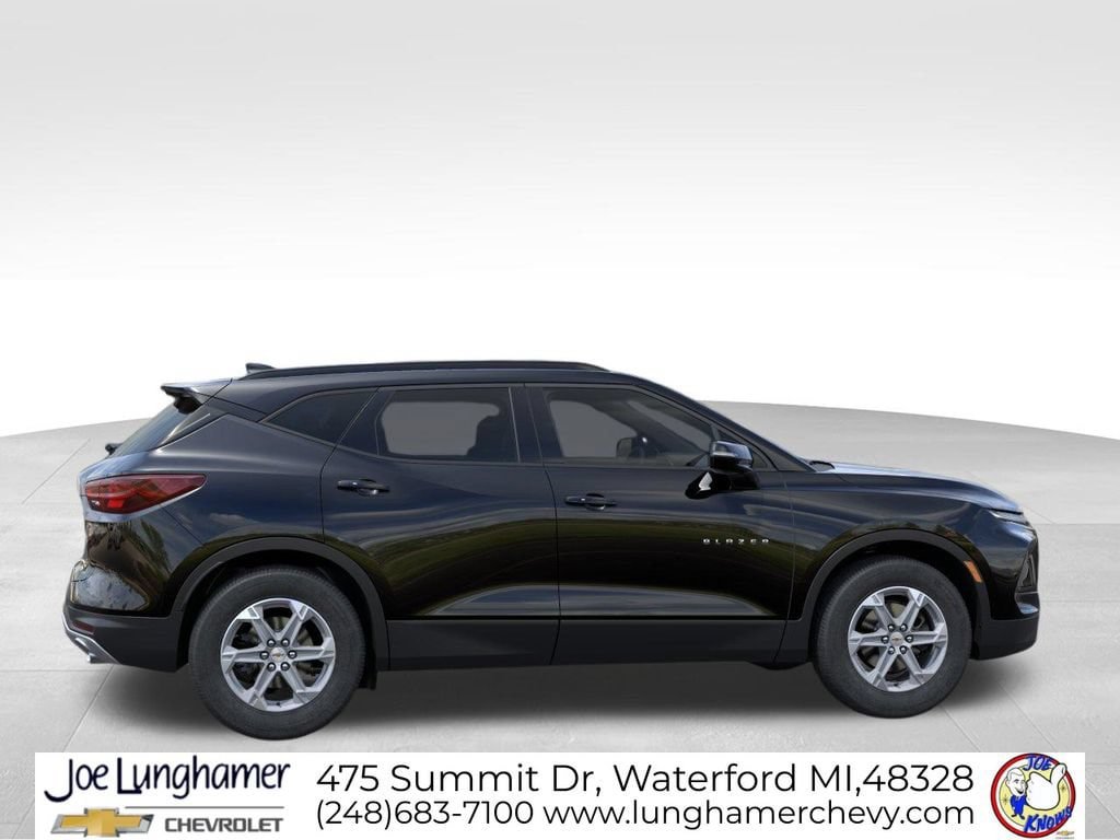 New 2026 Chevrolet Blazer LT w/ LPO, Floor Liner Package AWD/4WD image 5