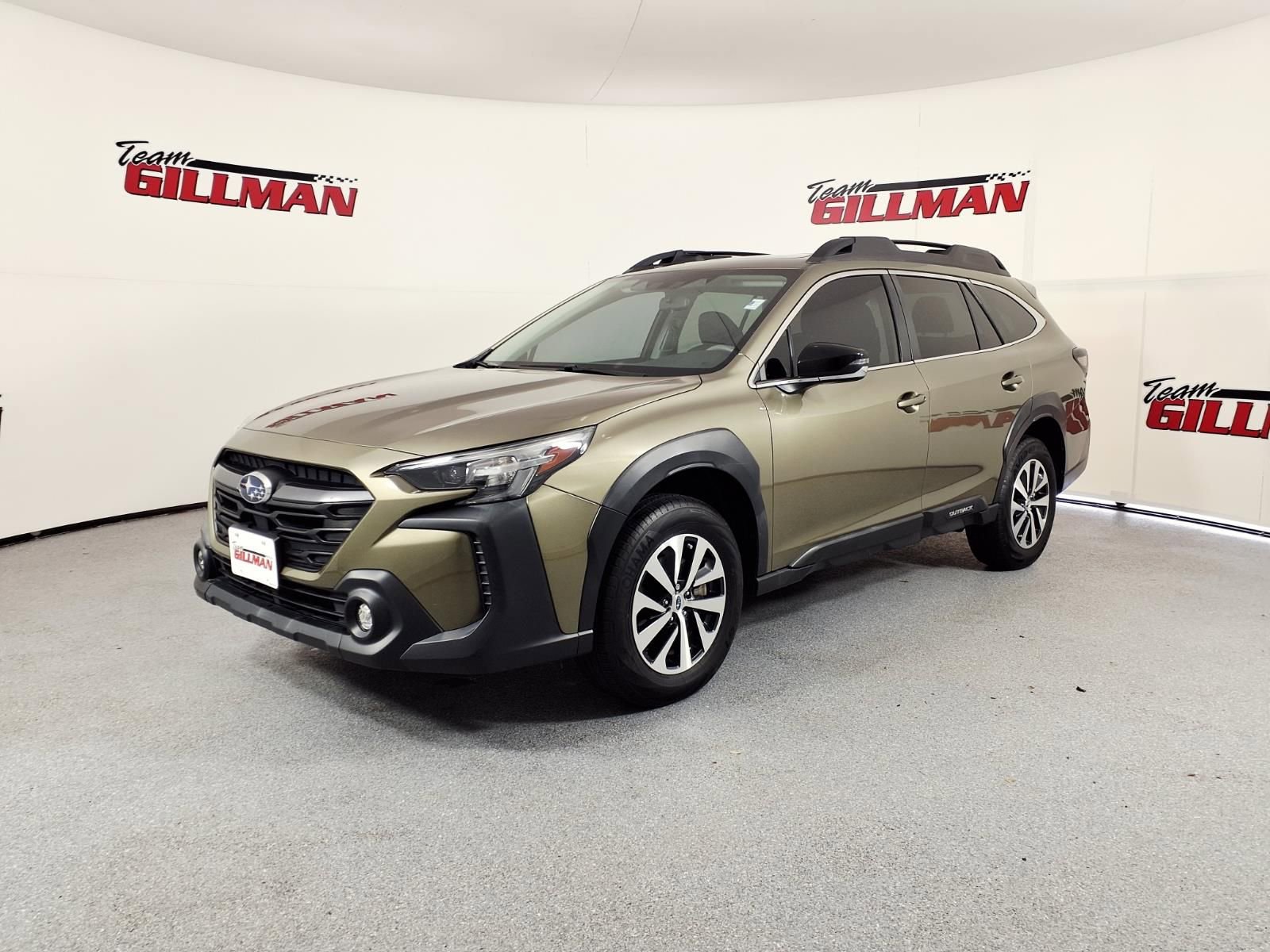 Used 2024 Subaru Outback Premium AWD/4WD image 3