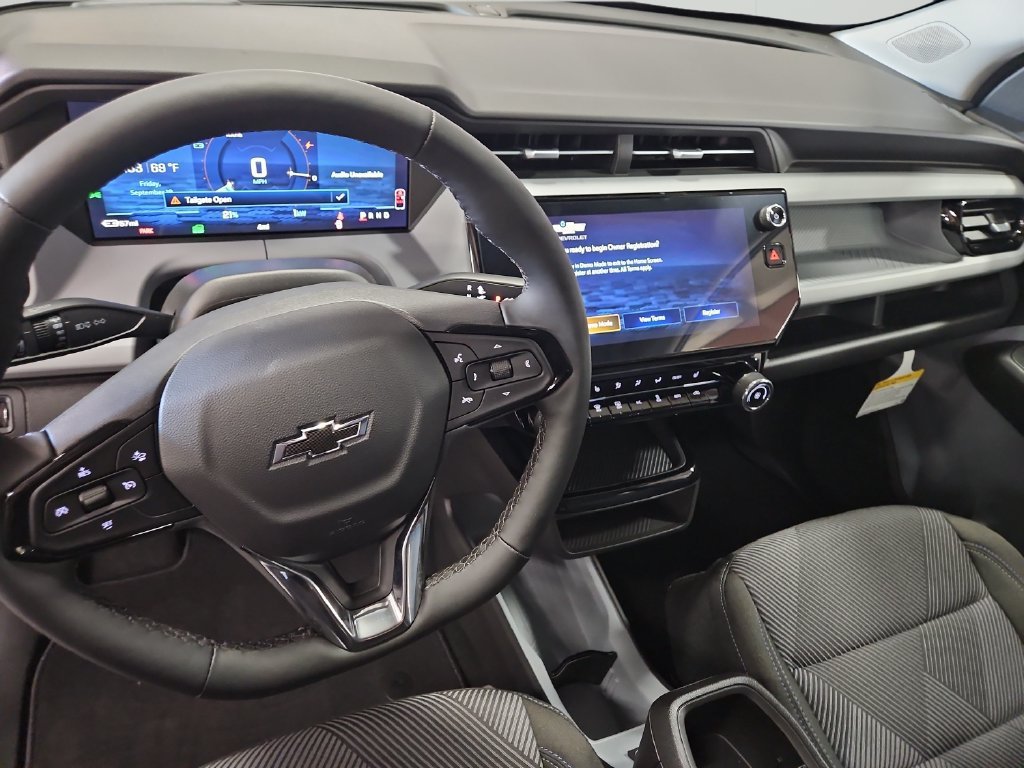 New 2027 Chevrolet Bolt LT w/ Comfort Package FWD image 39