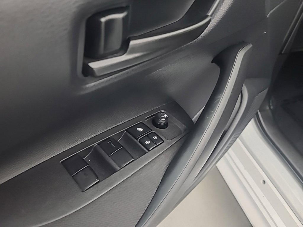 Used 2025 Toyota Corolla LE FWD image 25