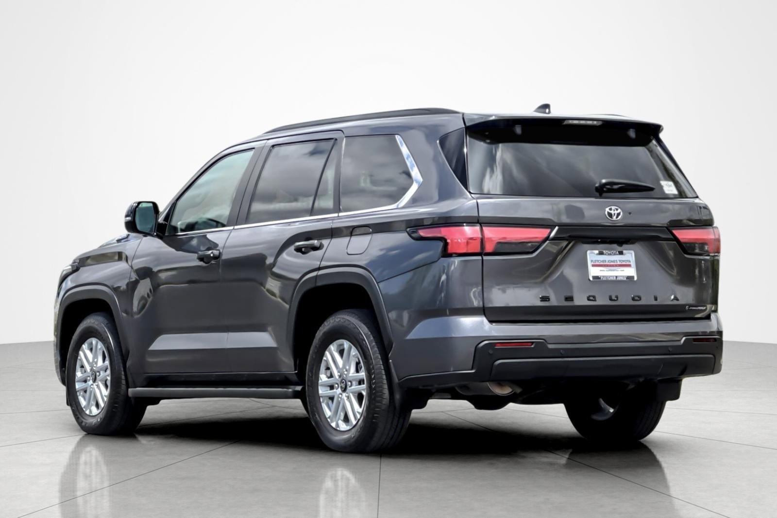 Certified 2026 Toyota Sequoia SR5 AWD/4WD image 3
