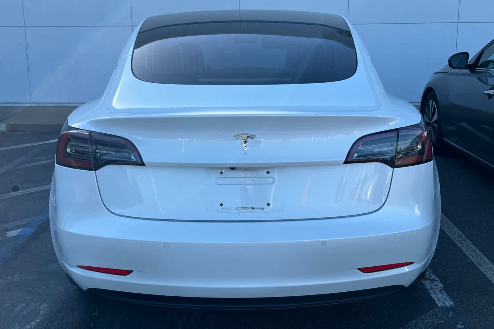 Used 2018 Tesla Model 3 Long Range RWD image 5