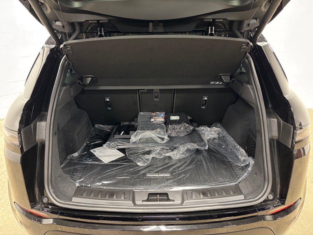 New 2026 Land Rover Range Rover Evoque S image 41