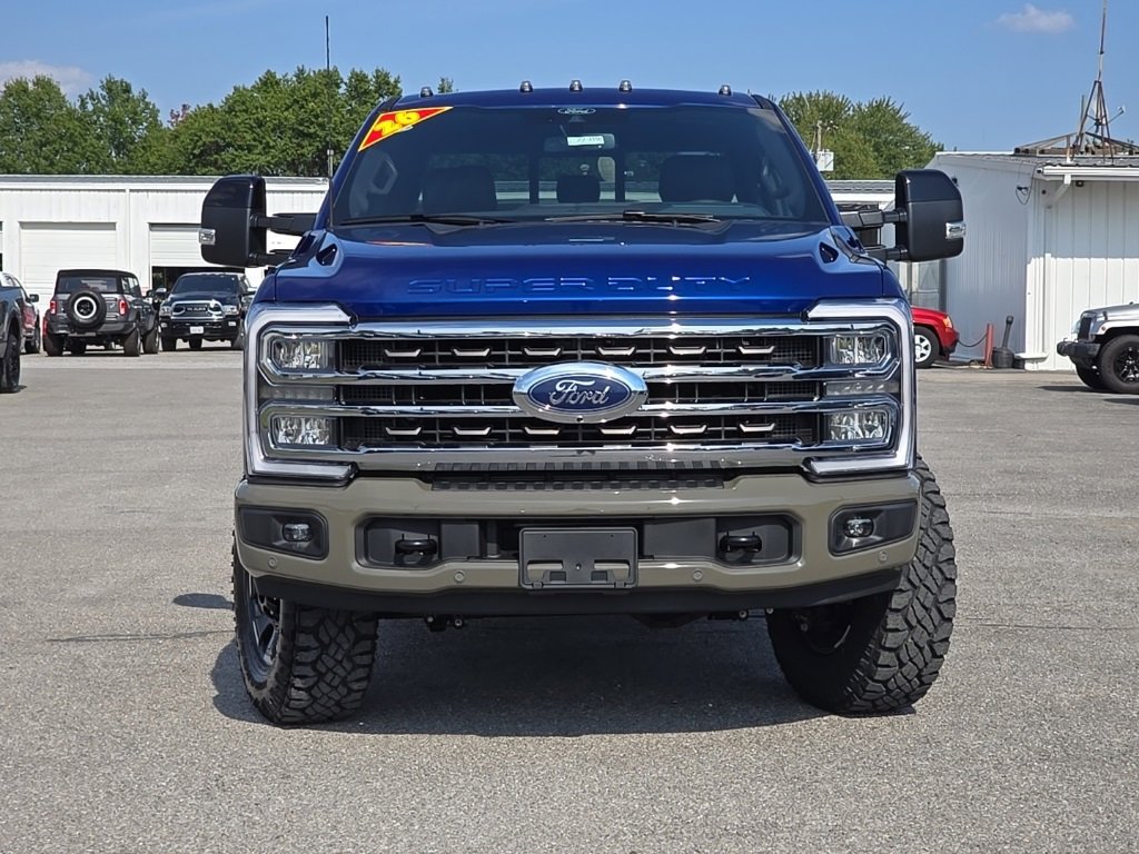 New 2026 Ford F250 4x4 Crew Cab Super Duty image 2