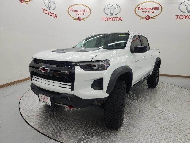 Used 2024 Chevrolet Colorado ZR2 AWD/4WD image 2