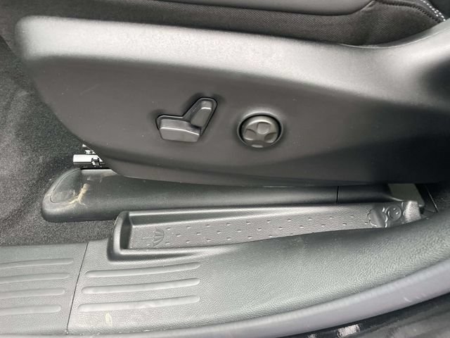 New 2027 Chrysler Pacifica Select FWD image 16