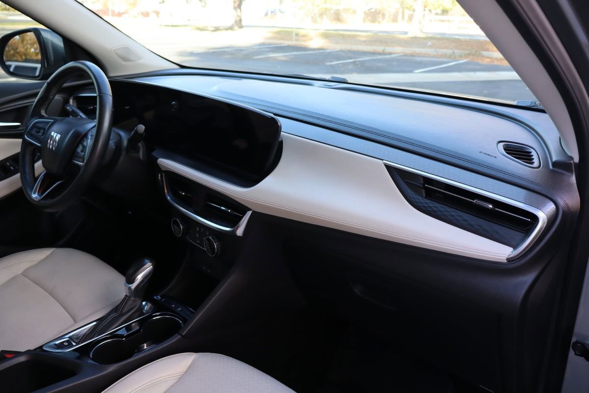 Used 2024 Buick Encore GX Preferred image 17