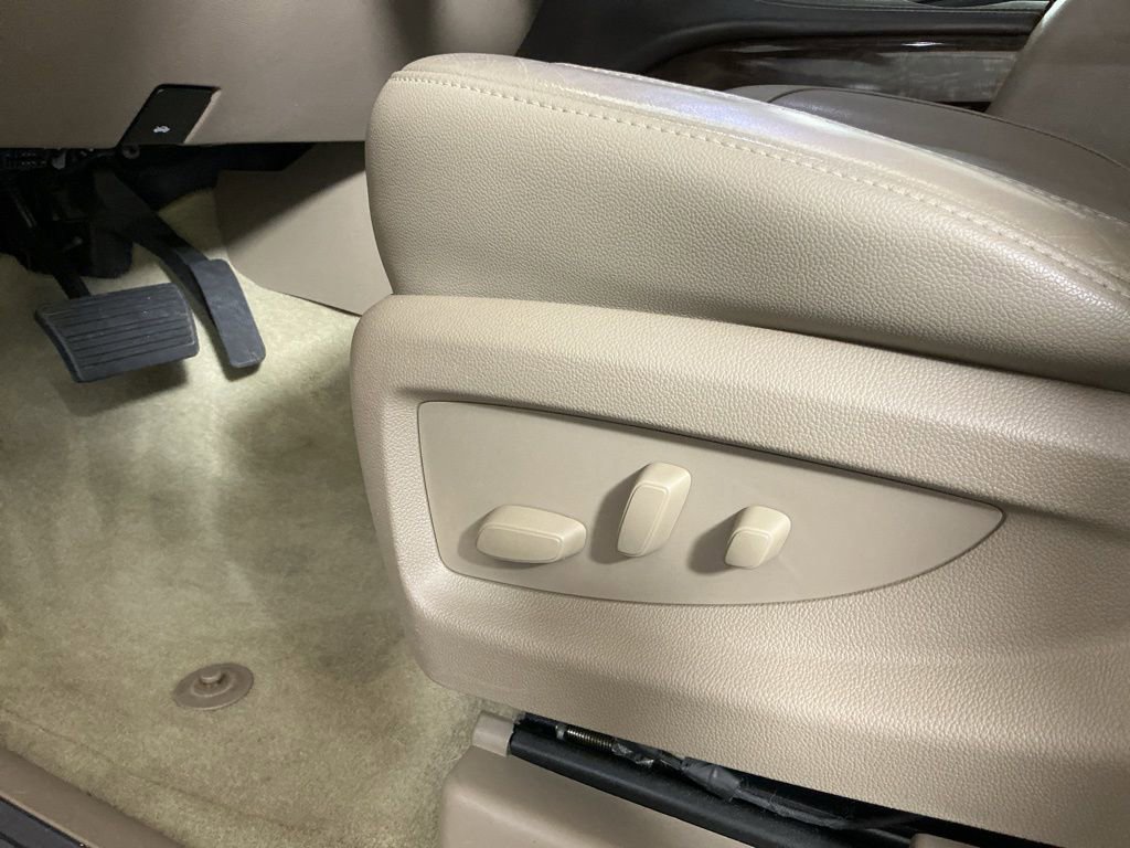 Used 2018 Chevrolet Tahoe LT image 20